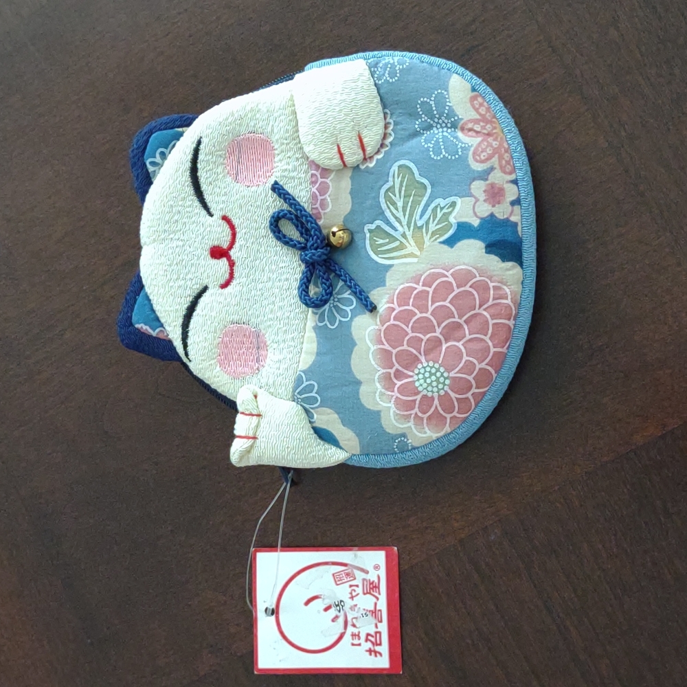 3D Japanese Lucky Cat Coin Purse zipper closure NWT